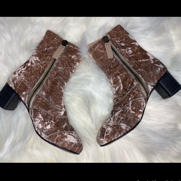 Chloe Lexie Tan Rose Crushed Velvet Angle Zip Mid Calf Boots/Booties 37 EU - Picture 2 of 12
